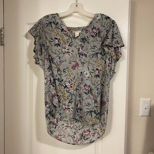 H&M Cap sleeve floral blouse